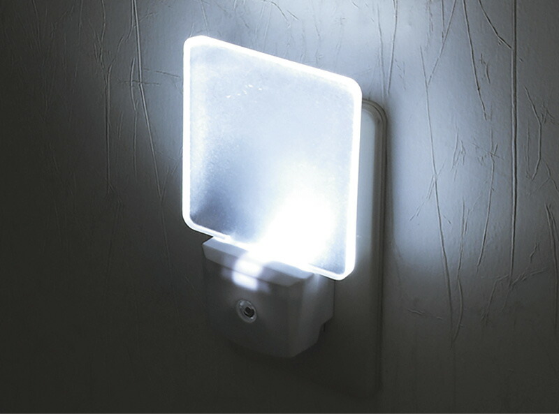 【ラッピング無料】LED ナイトランプ SV-4250 フットライト レビュー - 画像 (3)