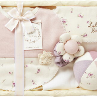 【ラッピング無料】国産 ルル ララバイ祝い花セット 5942-0350 日本製 スタイセット 花モチーフスタイ 汗とりパット リストガラガラ ボール 竹籠