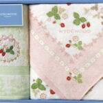 【ラッピング無料】国産 ウェッジウッド ワイルドストロベリー バスタオル ＆ フェイスタオル ピンク TT88400601P 綿100% 日本製