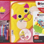 【ラッピング無料】サッシー祝いセット キャット SZ-7511 フード付きバスタオル ミニタオル 歯がため ラトル