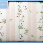 【ラッピング無料】国産 ウェッジウッド ワイルドストロベリー 合繊 肌掛けふとん ピンク AE885000 10P 日本製 掛け布団