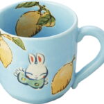 【ラッピング無料】国産 夕立窯 レモンとイチゴ マグカップ 水色 YK698 日本製